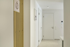 Peak view B4 - Vorraum