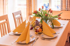 Komplett eingerichtet und ausgestattet