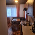 Photo of ap/combined living-bed-room/shower, WC