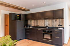 Alpenherzog Küche -- Almadel