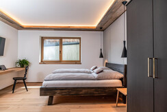 Hüttenkaiser Schlafzimmer -- Almadel