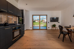 Almgräfin Wohnküche -- Almadel