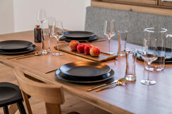 Almgräfin Geschirr -- Almadel