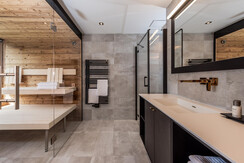 Edelweißkönig Bad 2 perfekt mit SAUNA