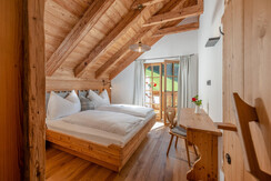 Almzimmer mit Balkon