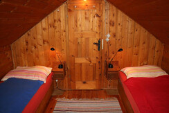 Schlafzimmer mit 4 Betten