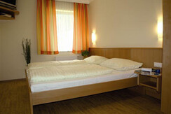 Zimmer_Tunzendorferwirt