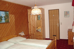 Hochwurzen Schlafzimmer, Bad Türe