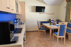 gemütliche vollausgestattete Küche