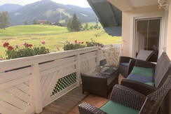 Blick Richtung Berge / Hochwurzen