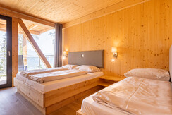 acr_fh12_fta_2404_02