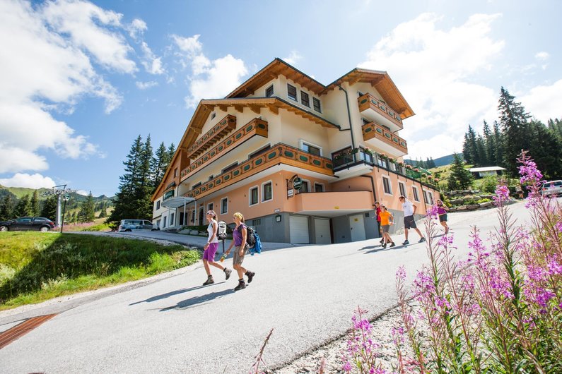 Grimmingblick_haus-sommer