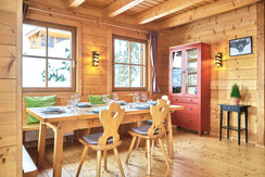 Alpenglück Chalet - Essbereich