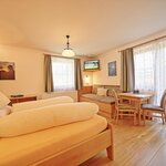 Photo of double room with shower, WC