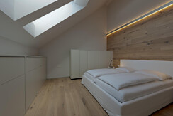 Schlafzimmer 2 - Doppelbett mit 2 x Einzelbett