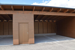 Carport und Abstellraum