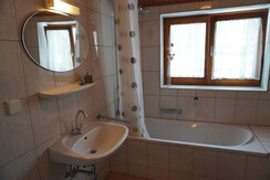 Bad 1, Apartment Zehentmoar