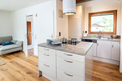 OG-2 - 12 - _YWX0082