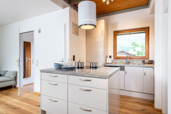 OG-2 - 11 - _YWX0072