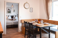 2B751D0B-4DDC-48E3-B8DB-7600A9E67954