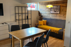 Essbereich und ausziehbares Schlafsofa