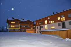 App13_view from street