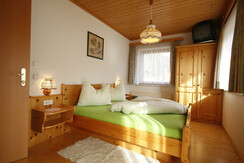 Schlafzimmer 1 Appartement A
