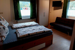 Zimmer1 - Doppelbett 180x200