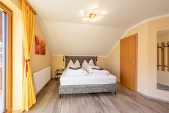 Schlafzimmer App.Alpenglühen