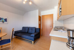 Wohnküche App. Himmelblau