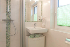 Badezimmer App.Wiesengrün