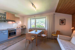 Wurzer Top 1 - cozy eat-in kitchen and sofa