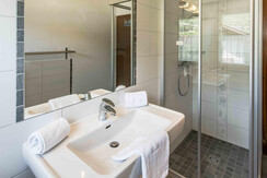 Wurzer Top 1 - Bathroom