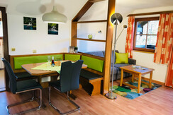 (1) Alpenblick_Appartement Dachstein_Wohnbereich