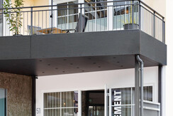 Charly Kahr Family Außenaufnahme