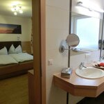 Pomiń zdjęcie Apartment, shower, toilet, 3 bed rooms