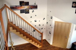 Aufgang in die Galerie