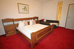 Green - Bedroom for 3 person