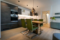 Top 7 - fully equipped kitchen