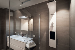Top 7 - Bathroom with shower and double-basin