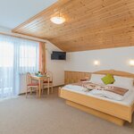 Photo of double room with shower, WC