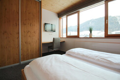 Appartement Licht Schlafzimmer1 Schreibtisch