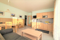 blumen-appartements-apparthotel-bliem-01