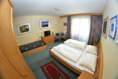 Doppelzimmer mit Zusatzbett - Beispiel