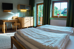 Grüne Erde Doppelzimmer mit Kochnische