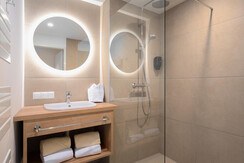 BASE 2.08 | en-suite badezimmer