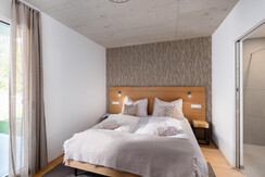 BASE 1.01 | schlafzimmer 2 mit en-suite badezimmer