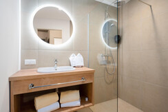 BASE 3.03 | en-suite badezimmer 2