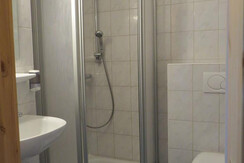 Alle Zimmer mit Dusche/WC