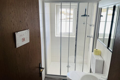 Bergluft-Appartement-Haus-Lerchegger_Bad